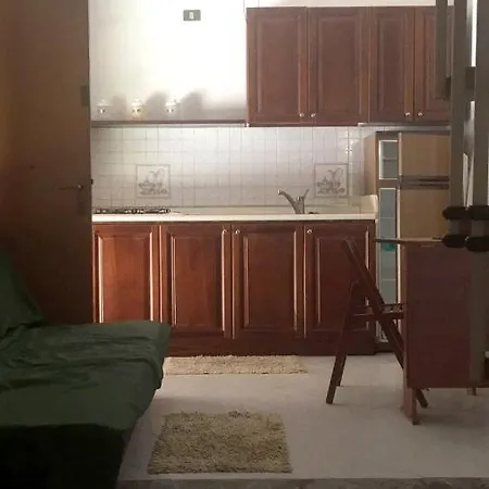 Charming House In Laura With Fenced Garden Foce del Sele
