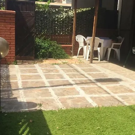 Charming House In Laura With Fenced Garden Tatil Evi Foce del Sele