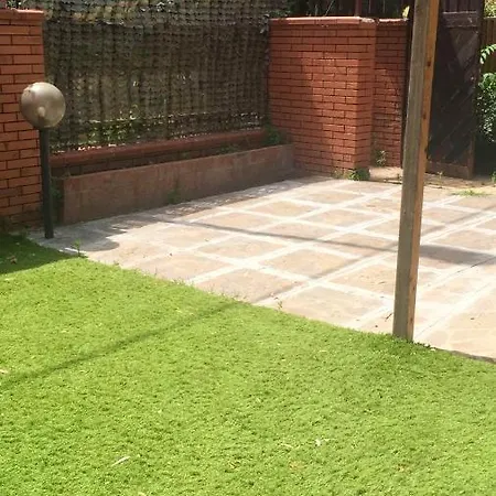 Charming House In Laura With Fenced Garden *