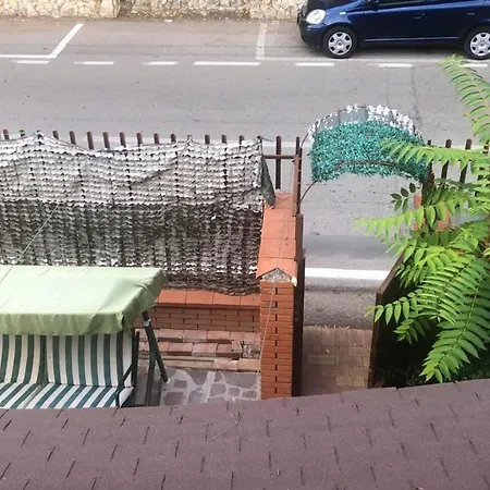 Charming House In Laura With Fenced Garden * Foce del Sele